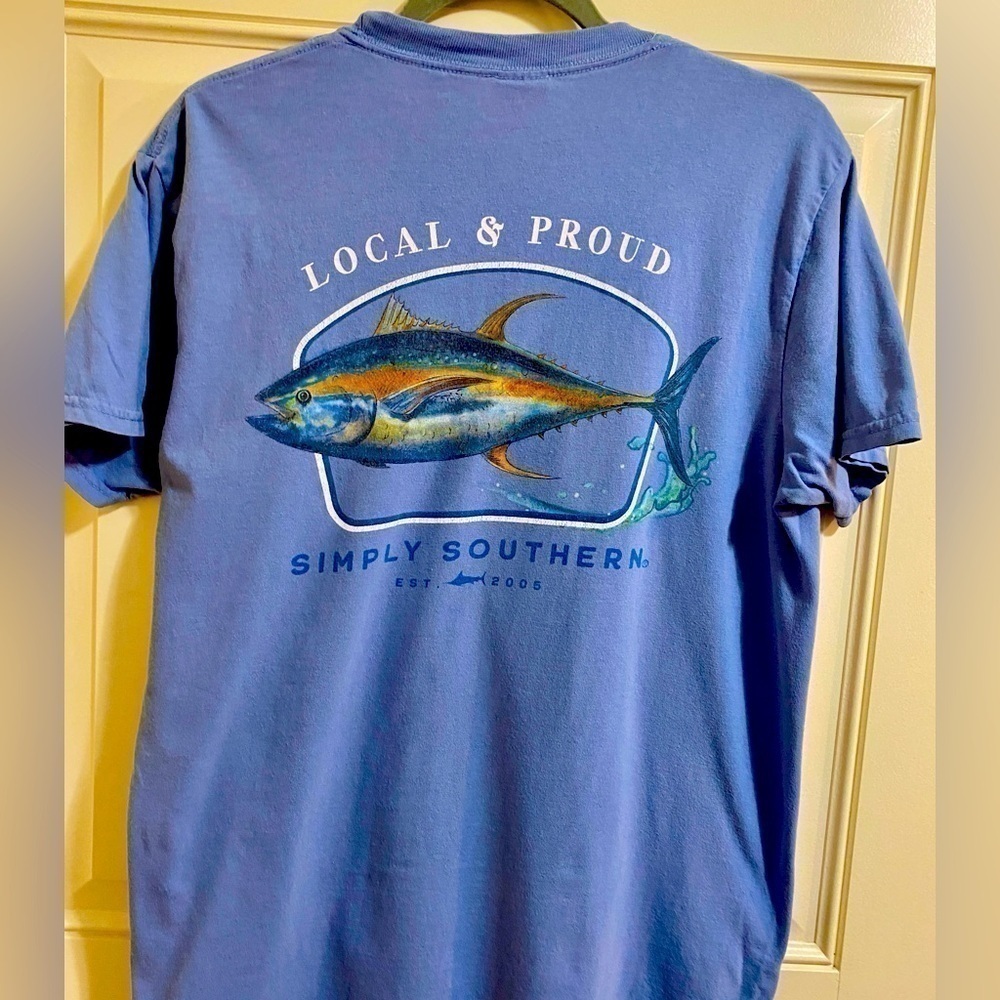 Simply Southern SS Tee Shirt Womens Size M Like New Back Graphic Design Cotton